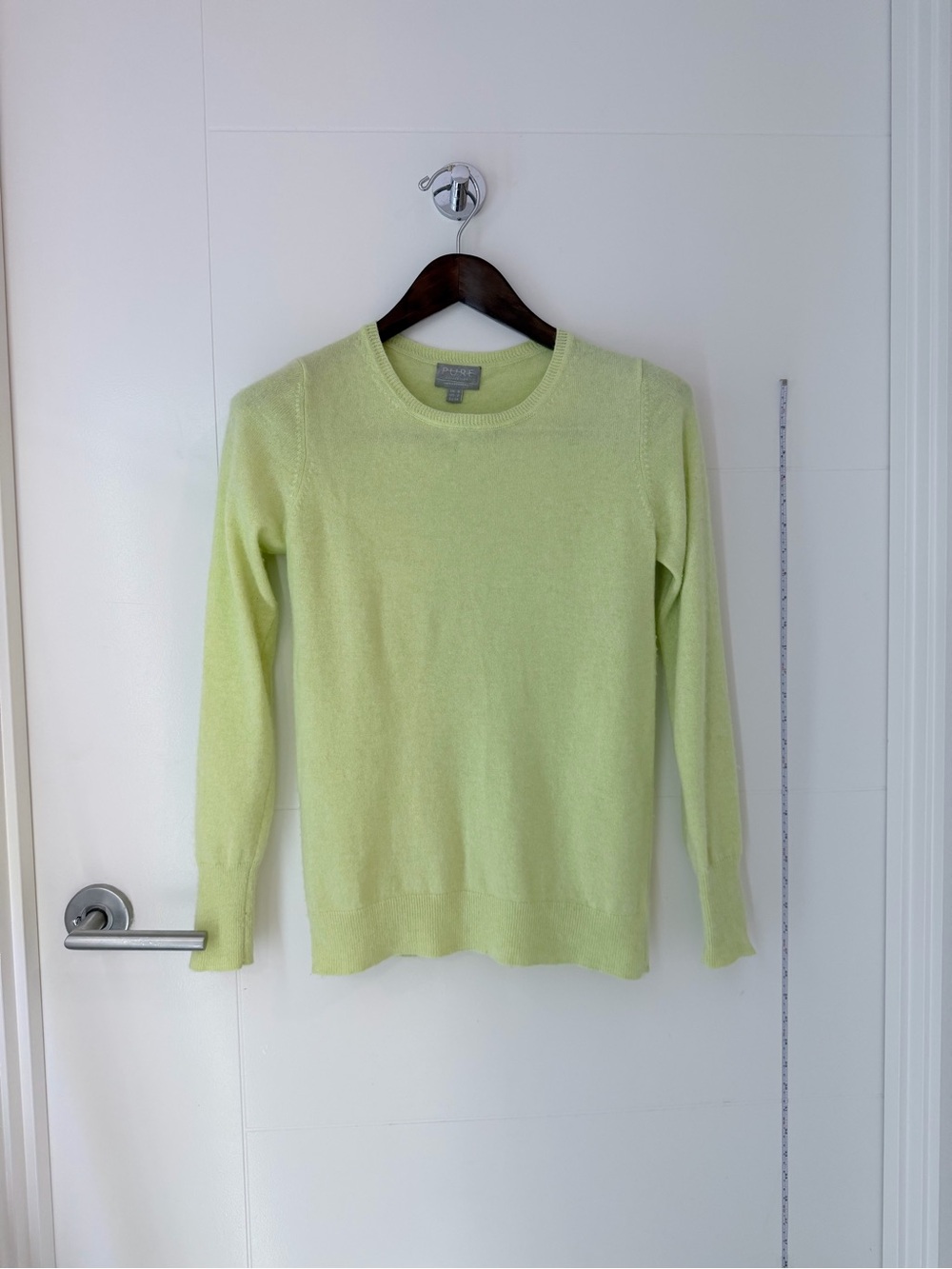 100% Cashmere Pure Collection Pale Lime Crewneck Sweater